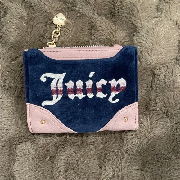 Juicy Couture Navy and Pink Wallet NWT - Picture 1 of 11